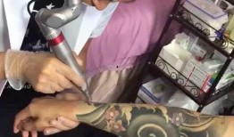 纹身视频在线观看过程,在线观看纹身视频的视觉盛宴